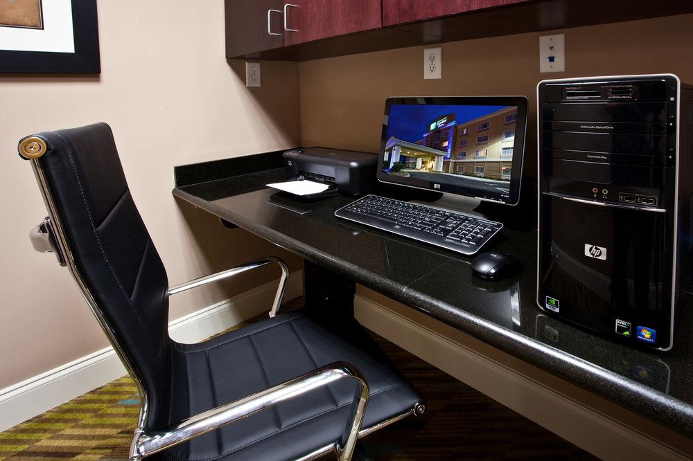 Holiday Inn Express Palatka Northwest By Ihg מראה חיצוני תמונה